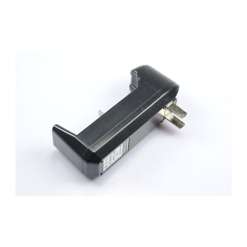 UltraFire jednorazová nabíjačka na 18650 AA CR123A batérie kompaktný dizajn rýchle a spoľahlivé nabíjanie