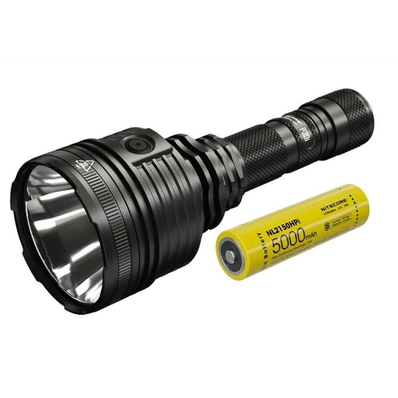 Svietidlo Nitecore P30i LED 2000 lúmenov robustná konštrukcia pre vonkajšie osvetlenie a nočné prieskumy