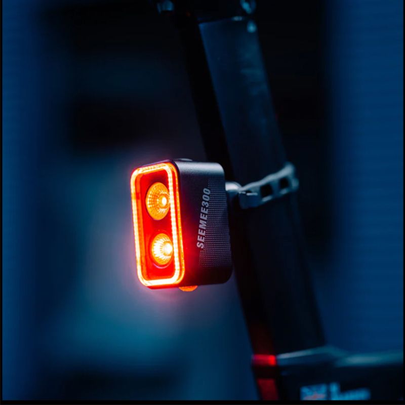 Objavte Magicshine SEEMEE300 s 300 lumenmi a 360° viditeľnosťou pre mestskú cyklistiku IPX6 vodotesné svetlo