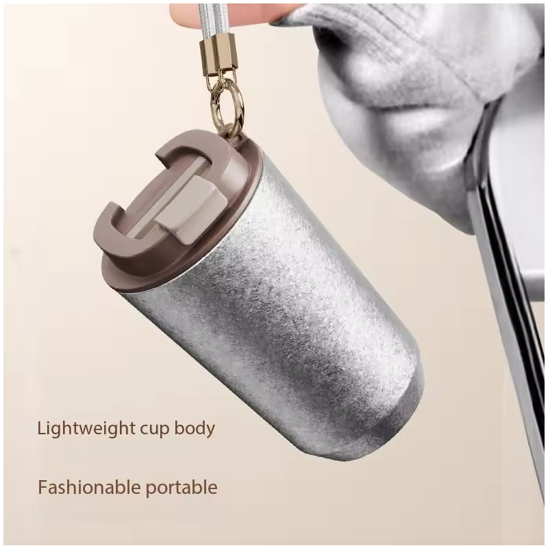 Luxusná Titánová Kávová Šálka: Izolovaná, Nepriepustná pre Cestovanie & Outdoor!