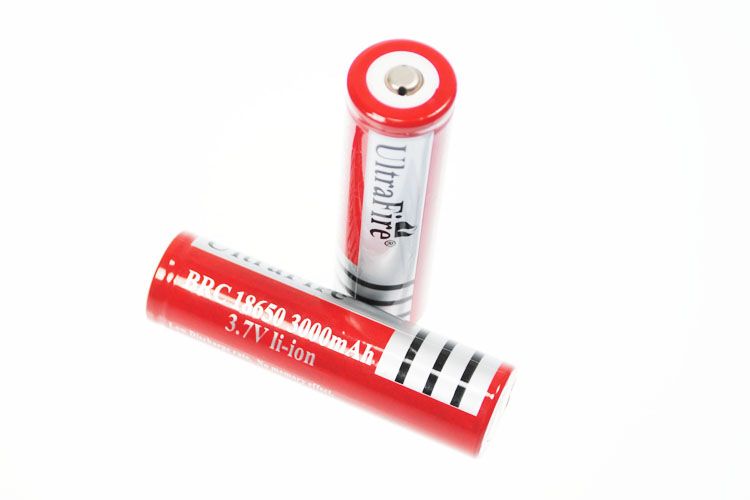 Ultrafire BRC 3000MAH 3.7V Li-ion batéria pre elektronické zariadenia vysoká kapacita a rýchle nabíjanie