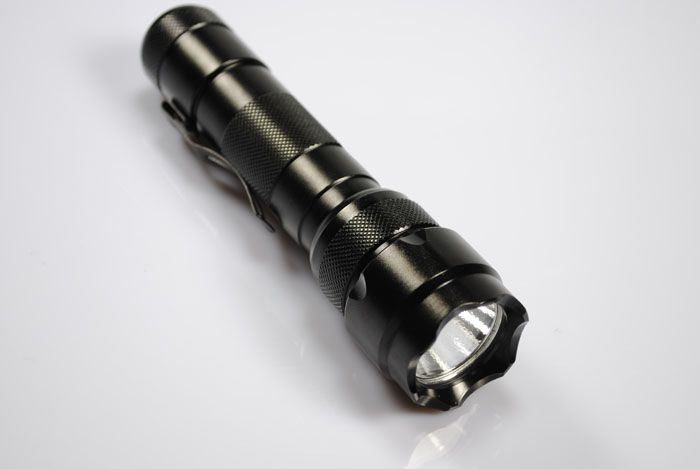 UltraFire WF-502B U2 LED baterka, 1300 lúmenov, kompaktné, odolné vonkajšie núdzové svetlo na dobrodružstvá
