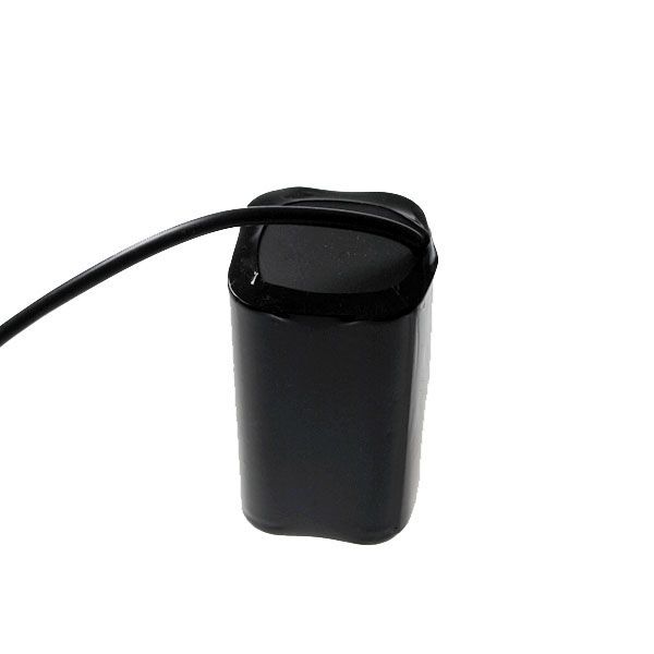 Spoľahlivý zdroj napájania 5521 DC rozhranie 8,4V 4*18650 batéria pre cyklistické doplnky a nočnú viditeľnosť