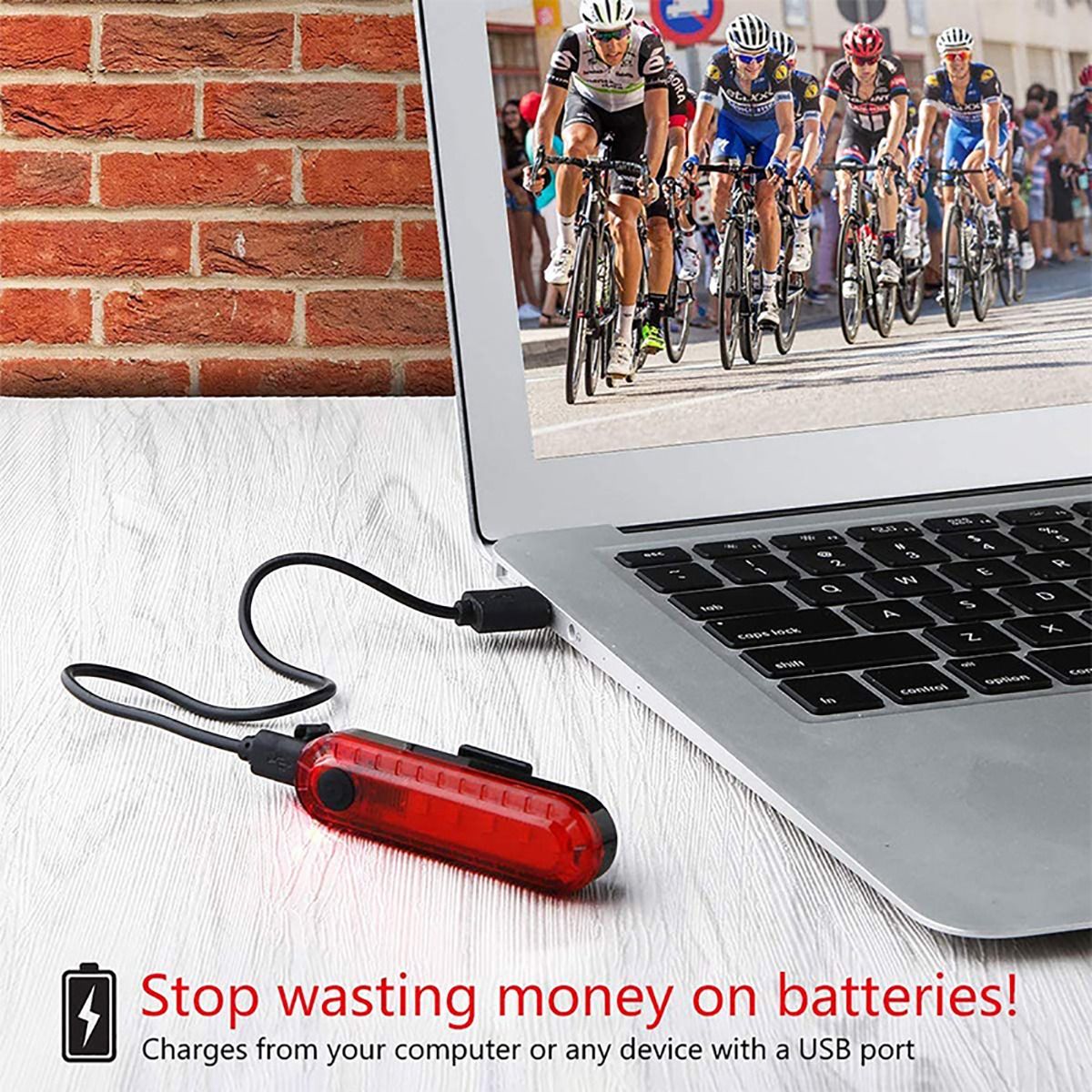 USB nabíjateľné ultra jasné zadné svetlo na bicykel s LED technológiou, kompaktný dizajn pre bezpečnosť pri cyklistike.