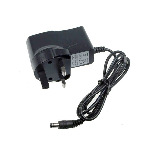 Čierna nabíjačka 8.4V H-8408 s kompaktným dizajnom univerzálna Li-iónová nabíjačka pre bicyklové svetlá