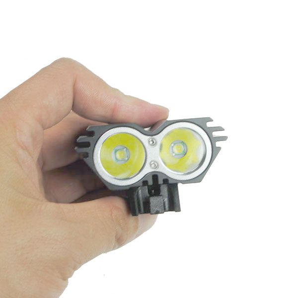 Solarstorm X2 LED cyklistické svetlá 2000 lúmenov čierne nastaviteľné cyklistické bezpečnostné vybavenie pre nočnú jazdu a turistiku